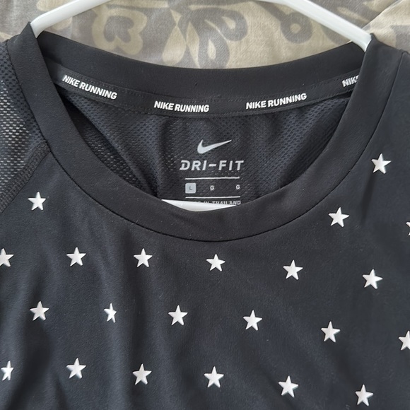 Nike athletic tank top - Picture 2 of 4